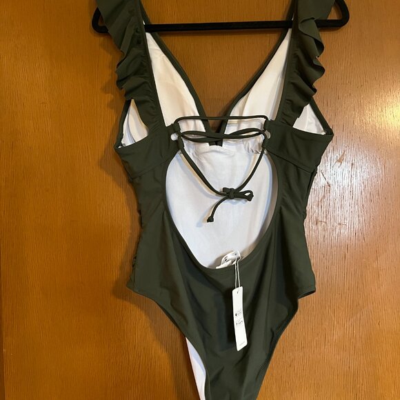 CUPSHE Women's Ruffled One-Piece Swimsuit: Deep V, Lace up, size L NWT - Picture 2 of 2